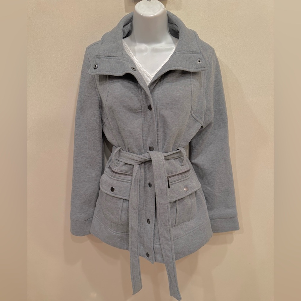 Yoki Women's Light Gray Utility Jacket with Belt/Size Medium/EUC/4 Pockets/Lined